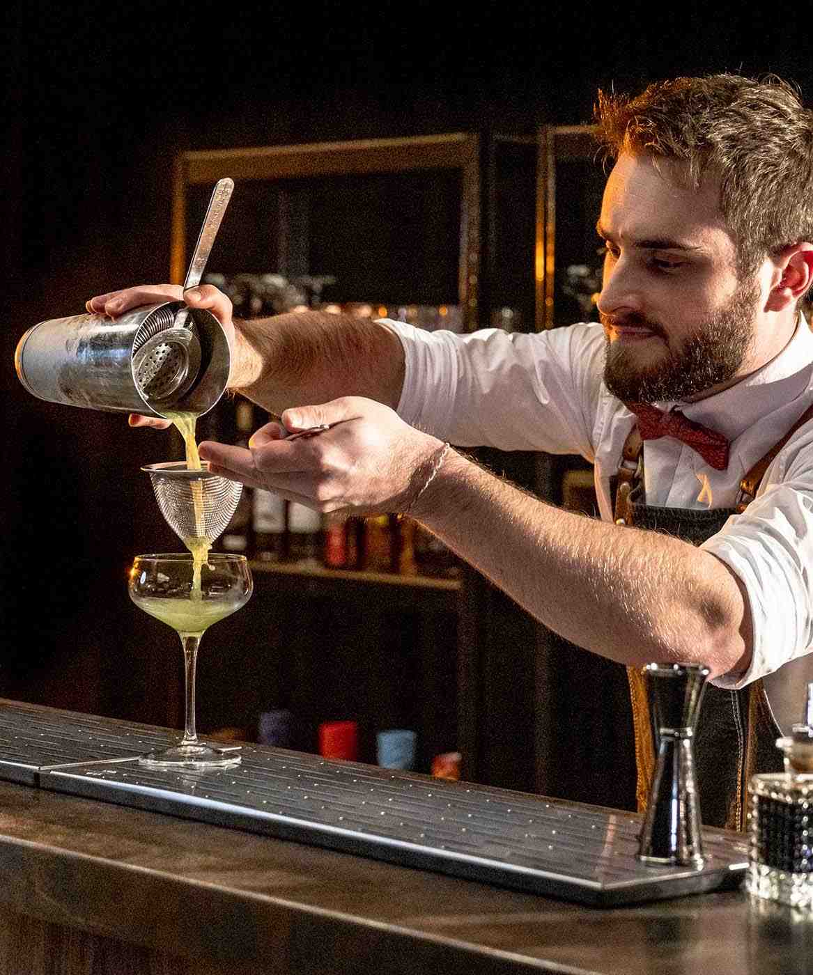 Image de la biography du propriétaire du bar, débit de boisson situé à Saint-Lô dans la mache